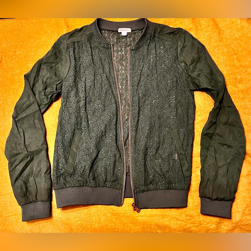 Brand: Merona Color: green Size:small
